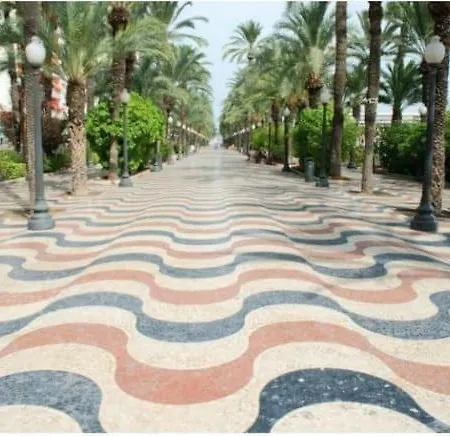 Campoamor Villa *